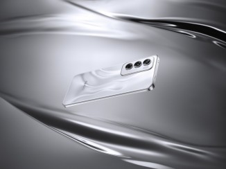 Oppo Reno12 in: Astro Silver